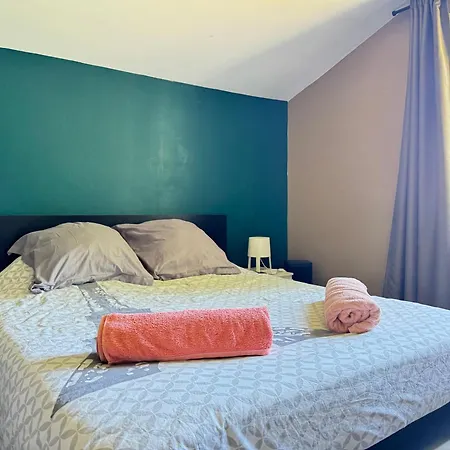 Вилла Belle Maison Avec Jacuzzi Et Piscine Chauffe Эизин