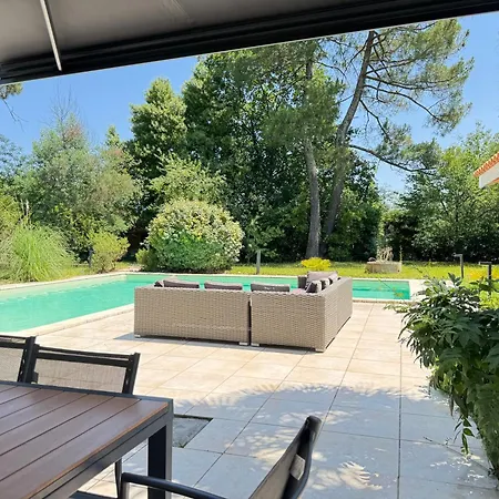 Belle Maison Avec Jacuzzi Et Piscine Chauffe Вилла *