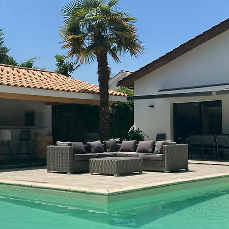 Вилла Belle Maison Avec Jacuzzi Et Piscine Chauffe Эизин